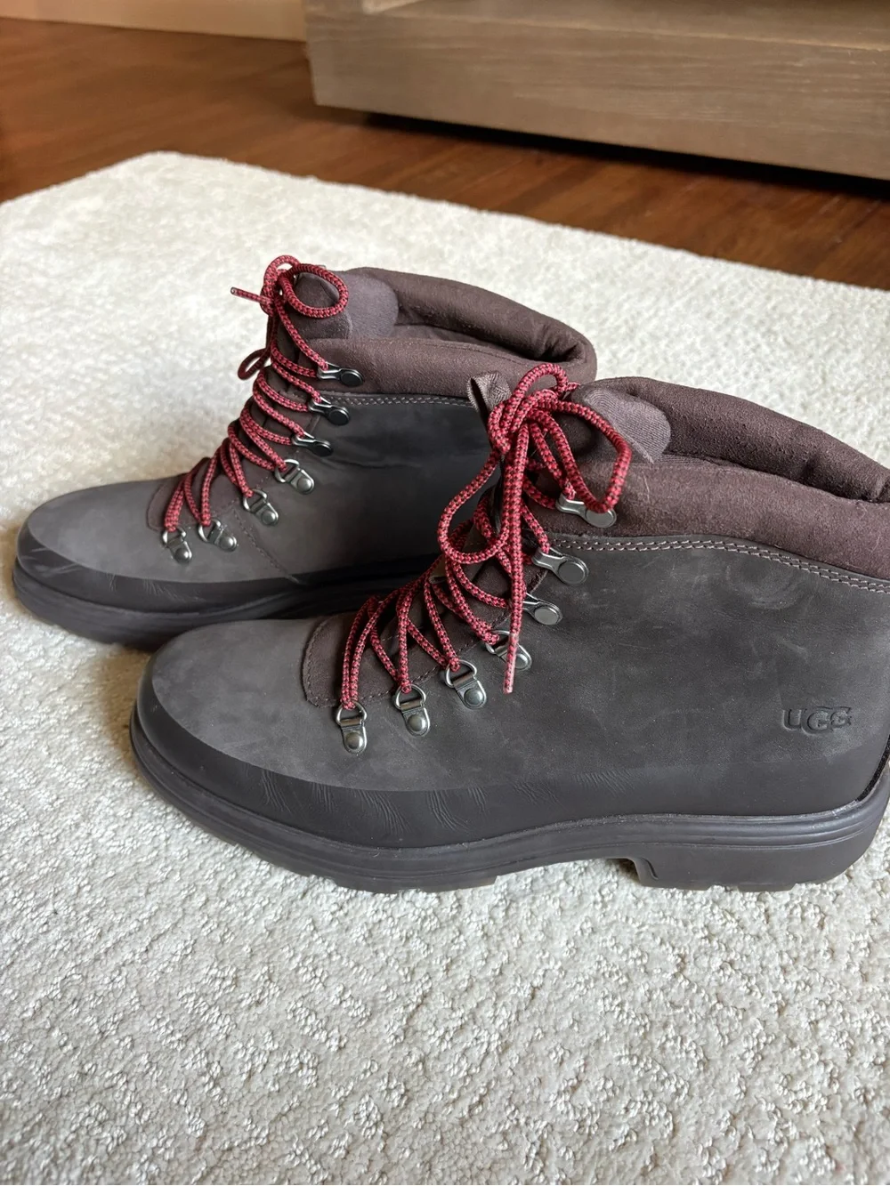 UGG Emmett Duck Boot Waterproof Leather Hiking Snow Boots Brown Size 10